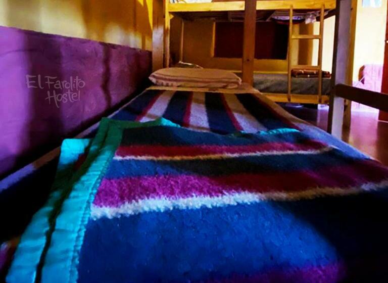 Кровать в Общей Комнате, El Farolito Hostel