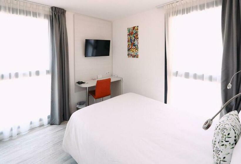 Номер Стандарт, Appart  Hotel La Girafe Marseille Est   Porte D Aubagne