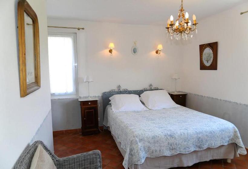 Comfort room with garden view, Les Tilleuls D Elisée