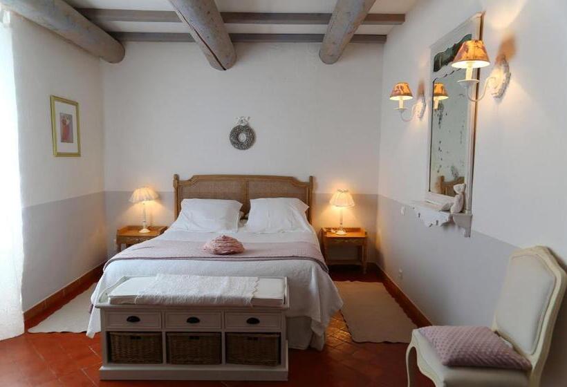 Comfort room with garden view, Les Tilleuls D Elisée
