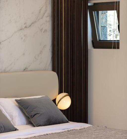 اتاق سوپریور با چشم‌انداز جانبی دریا, Naiades Boutique Hotel   Adults Only