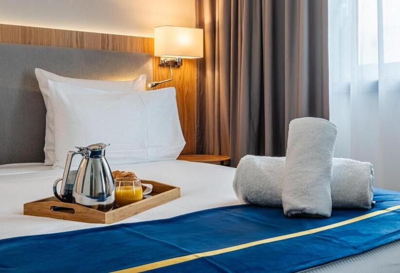Люкс Повышенной Комфортности, Brit Hotel Privilège Paris Rosny Sous Bois
