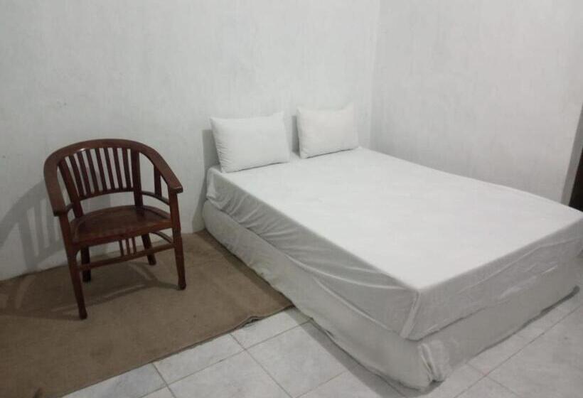 Номер Стандарт, Oyo 93161 Nurul Hikmah Homestay Syariah & Sport Center