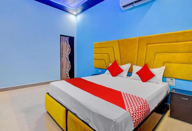 Трехместный Номер Классика, Oyo Flagship Royal Star Residency