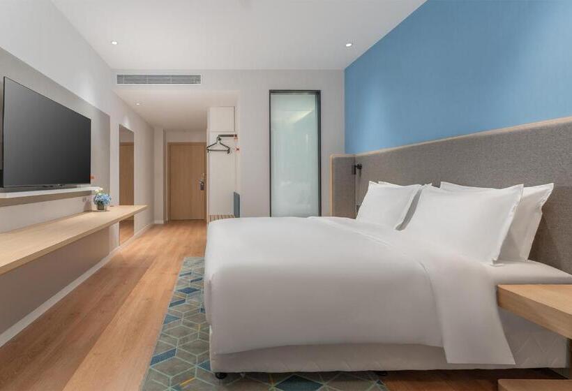 스탠다드 룸 킹사이즈 침대, Holiday Inn Express Dandong City Center, An Ihg