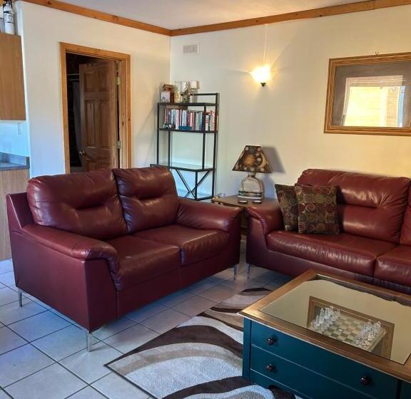 标准平房, Valemount Mountain Retreat Guesthouse