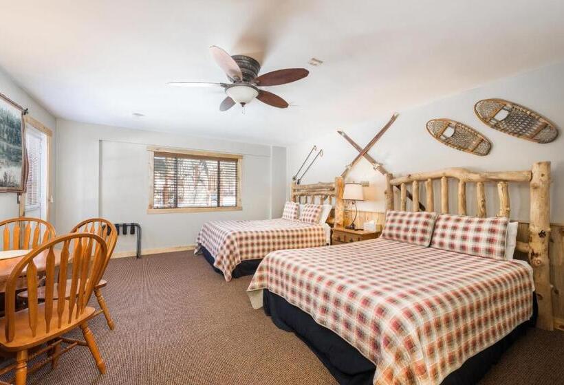 Номер Стандарт, 4 Seasons Inn On Fall River