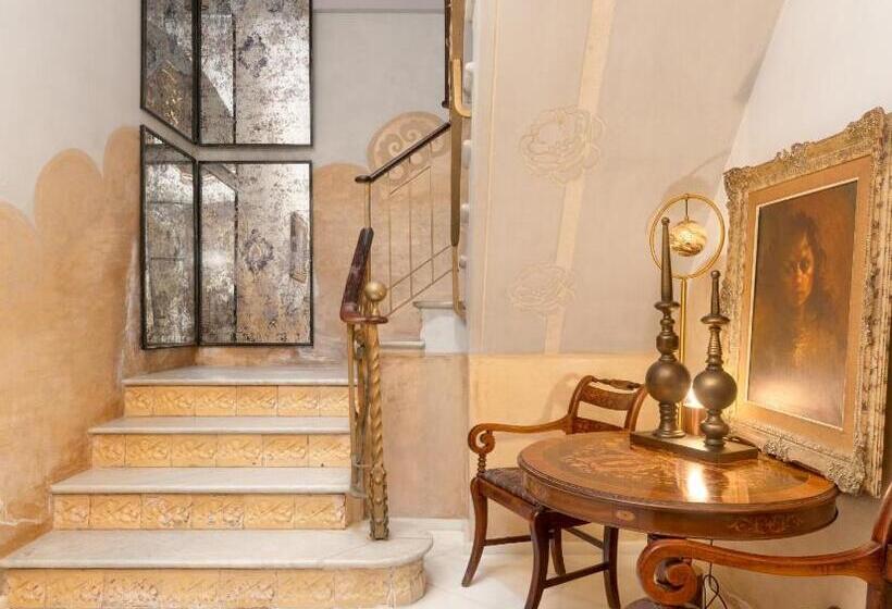 سوییت سوپریور, El Petit Palauet
