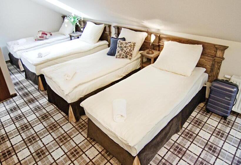 スタンダード４人部屋, Five Stars Bed&breakfast