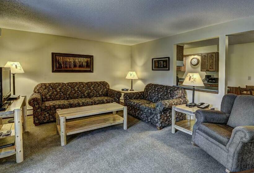 Дом 2 Спальни, Lake Forest Resort