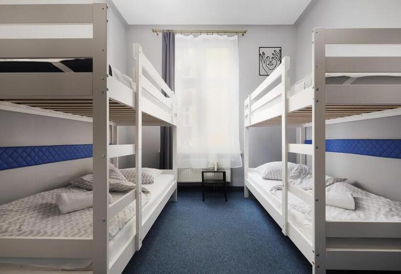 Четырехместный Номер Стандарт, Moon Hostel Kraków
