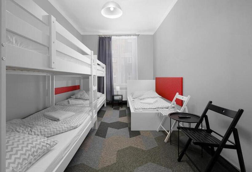 Пятиместный Стандартный Номер, Moon Hostel Kraków