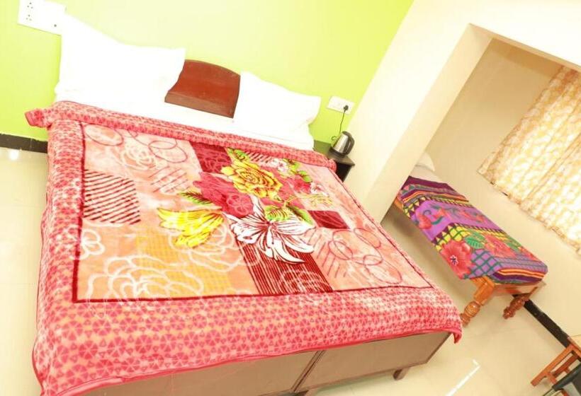 四人标准间, Rimsha Residency