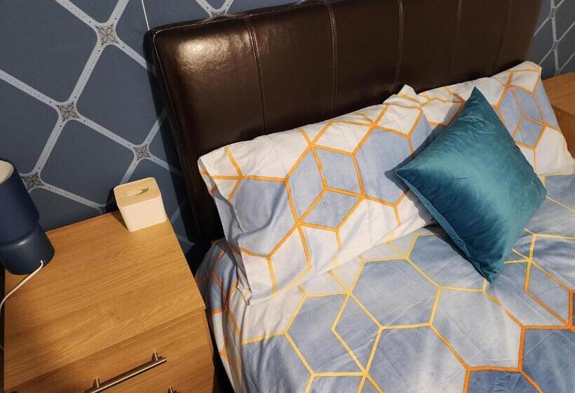 Номер Стандарт Совместная Ванная, Gatwick Star Night Stay   Gatwick