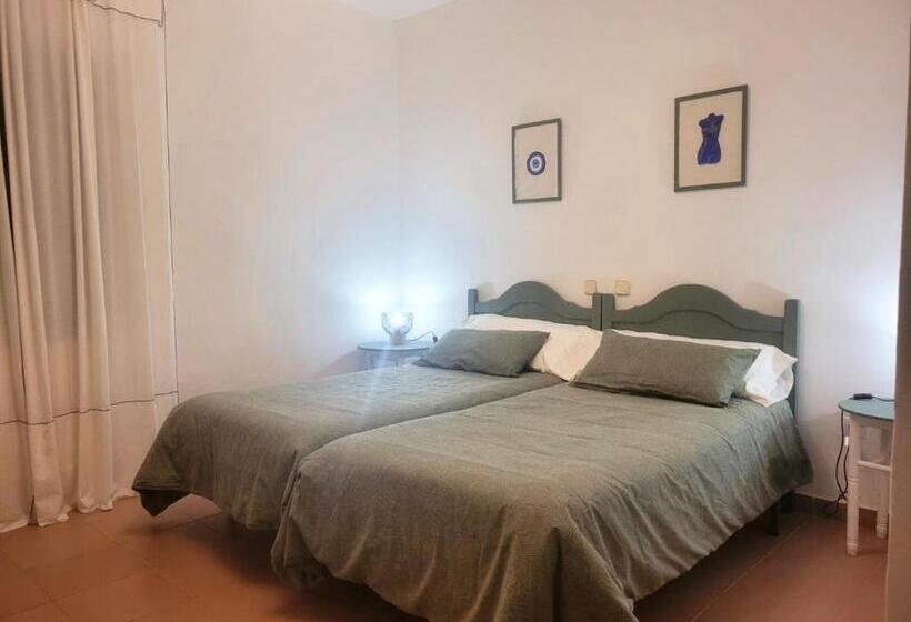 三人经典房间, Hostel Villanueva