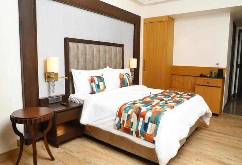 Люкс, Blusalzz Residence Amritsar