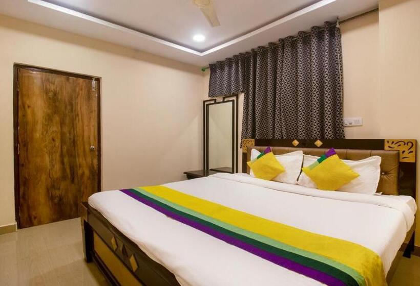 Camera Standard, Fabhotel Yogeshwara Grand