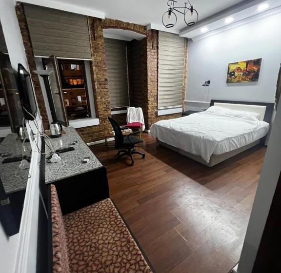 شقة غرفة واحدة, Konak Suite İn The Bar Street
