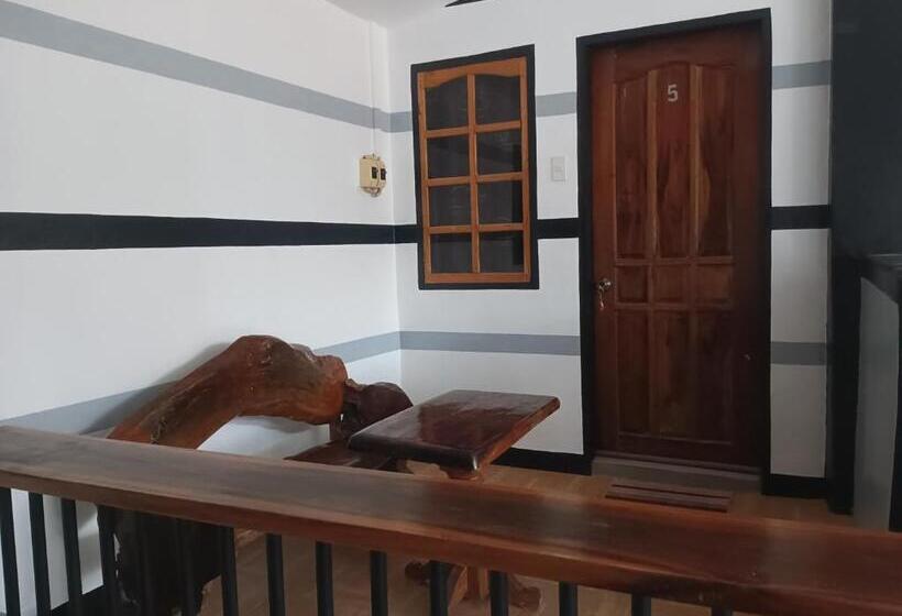 اتاق سوپریور خانوادگی, Moalboal Indino S Guesthouse Sardines Run And Sea Turtle 1 Minute Walking Distance