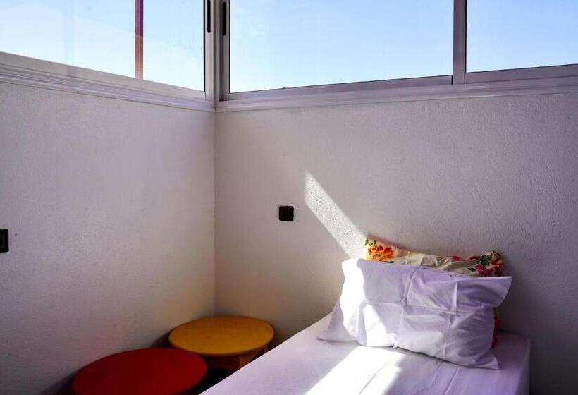 Четырехместный Номер Стандарт, Surf House Desert Point