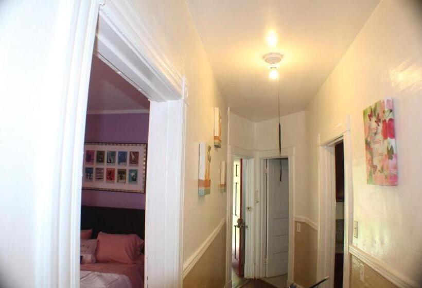 Номер Economy, West End Haven