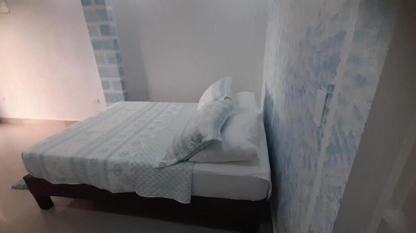 اتاق استاندارد یک نفره, Posada High Tide