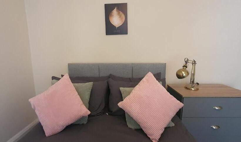 Номер Deluxe, Coventry Elite House