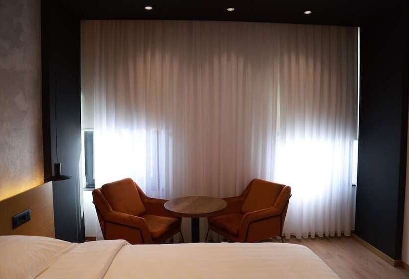 스탠다드 룸, Baz Hur Boutique