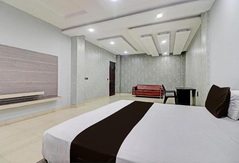 Трехместный Номер Классика, Grand Townhouse