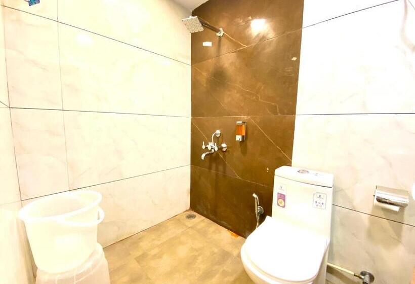 패밀리 스위트, Sky International  Airport Zone Hyderabad