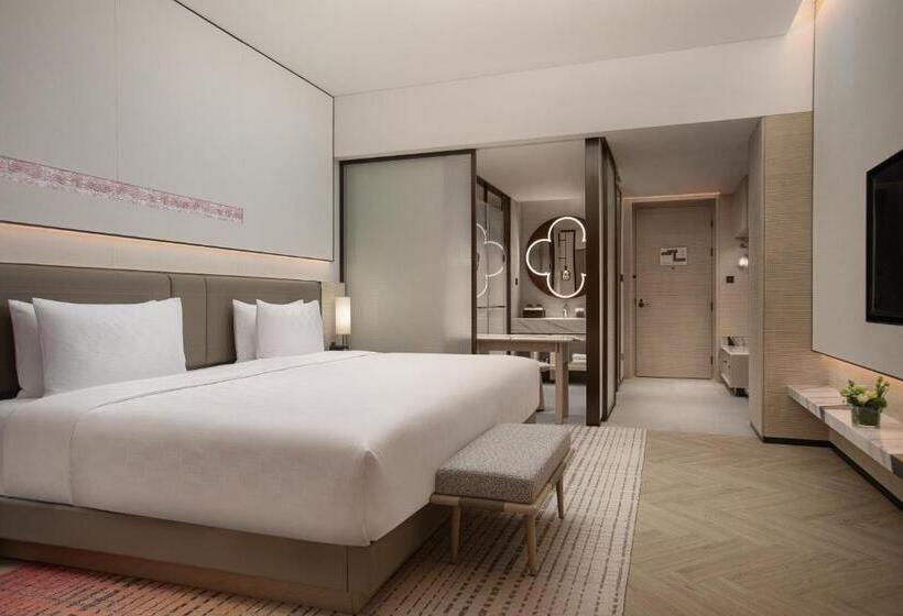 带大床的标准间, Hualuxe Hotels And Resorts Sanya Yalong Bay Resort, An Ihg
