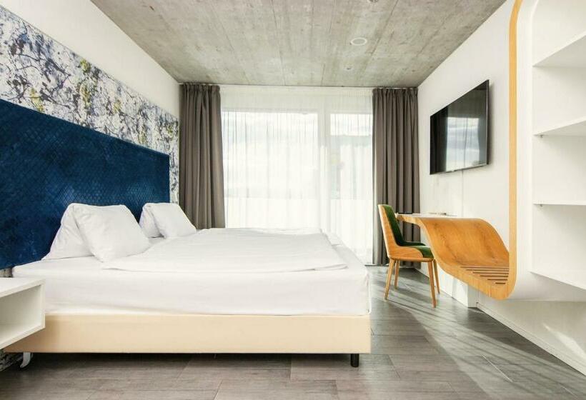 Номер Стандарт с Балконом, Tailormade Hotel IDEA Spreitenbach