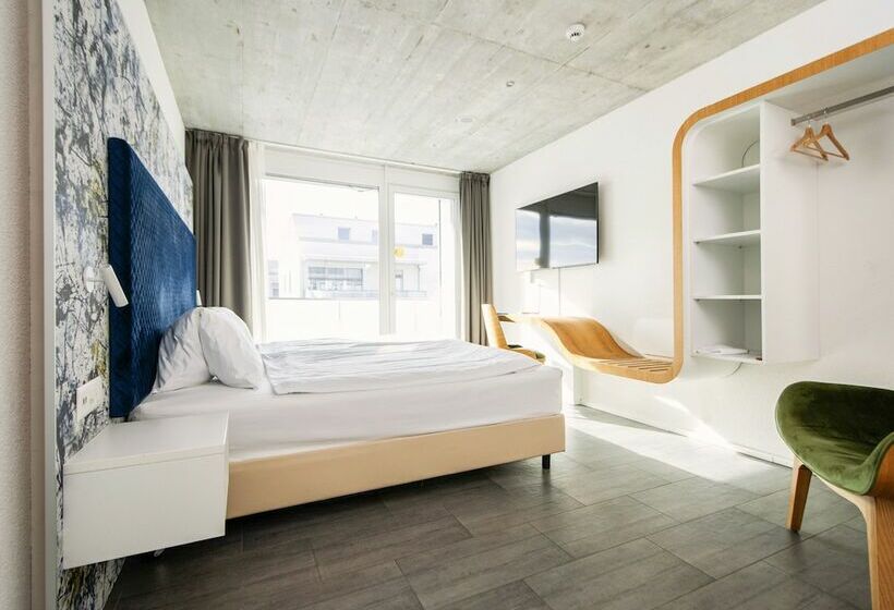 Номер Стандарт с Балконом, Tailormade Hotel IDEA Spreitenbach