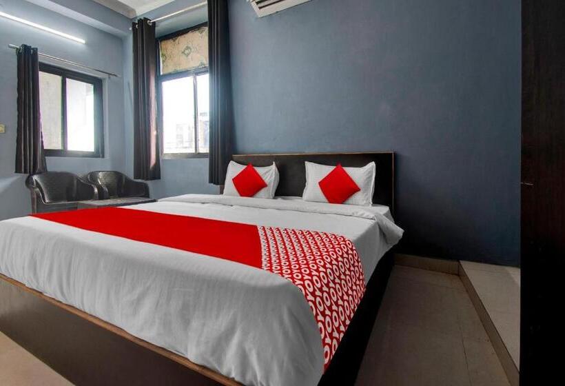 三人经典房间, Oyo Flagship The Aana Inn