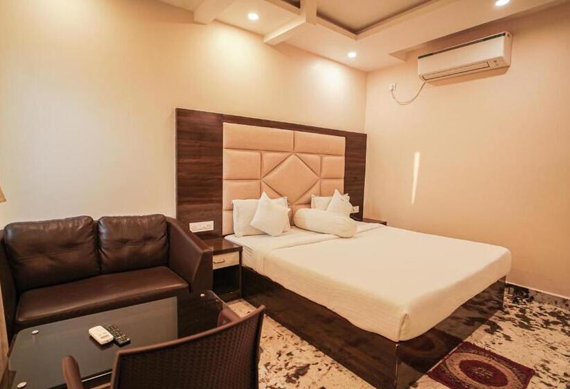 اتاق لوکس, Mandarmani Kiss Of Sea Holiday Resorts & Cottages Private Limited