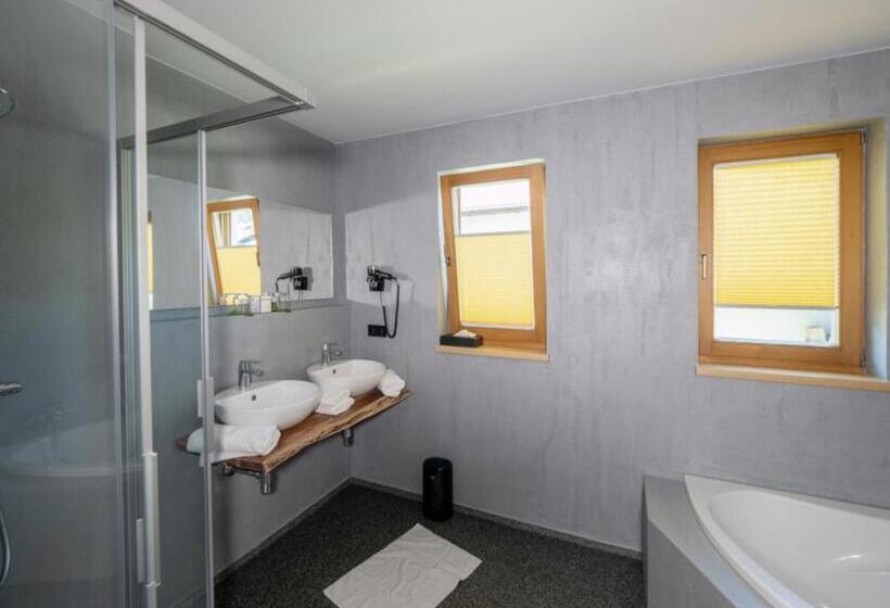 Люкс, Belmonte Tirol   Boutique