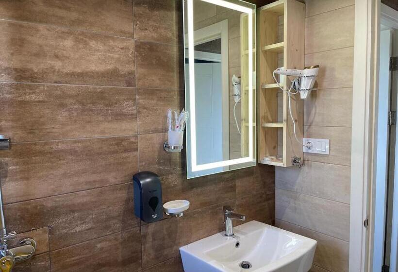 Дом 4 Спальни, Port Ayas Resort & Restaurants