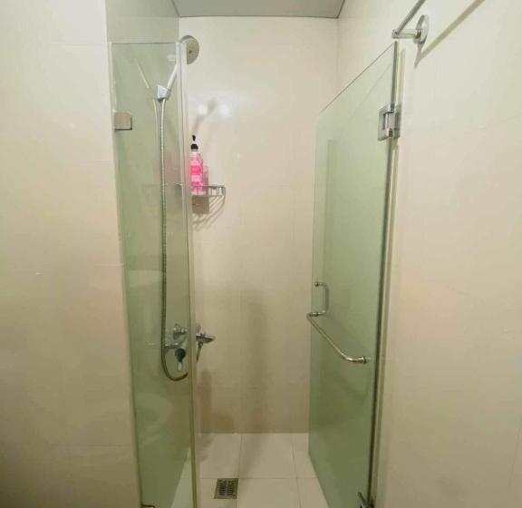 استودیو استاندارد با بالکن, One Palm Tree Condominium