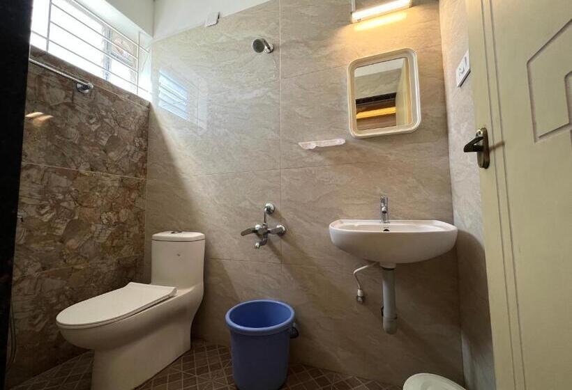 Номер Deluxe, Raja Residency