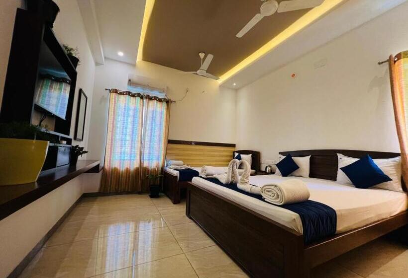 Номер Deluxe, Raja Residency
