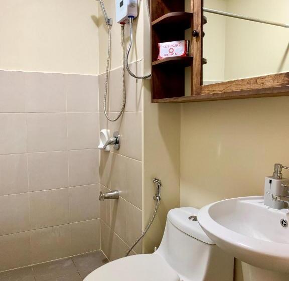 スタンダードスタジオ, Penthouse Condo Studio Unit Centrio Tower W/ Stove