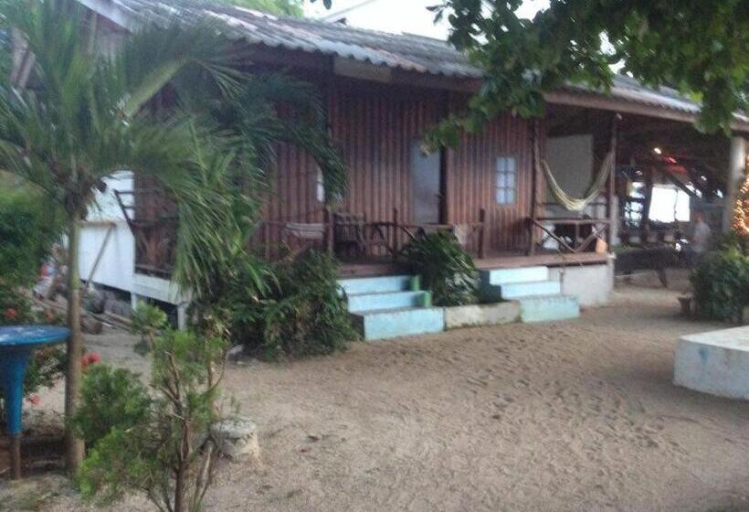 スタンダードバンガロー, Two Rocks Bungalows