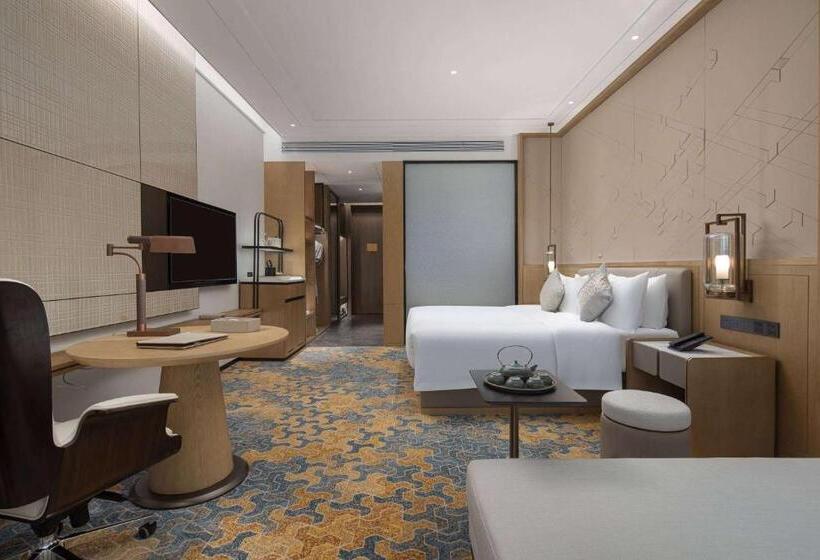 Президентский Люкс, Wyndham Longquan Downtown