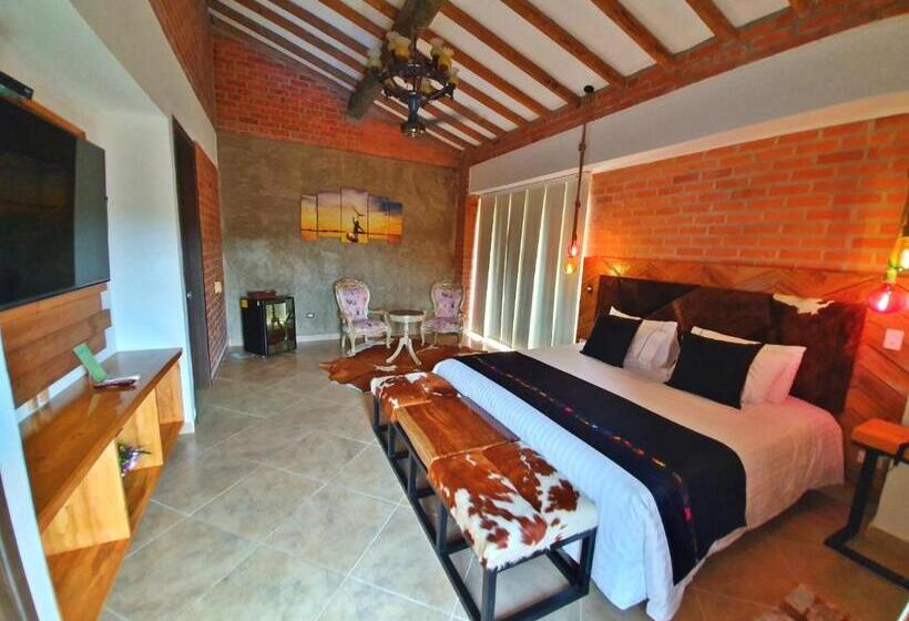 Люкс Deluxe Кровать Кинг, Hacienda Isabela Hotel Campestre