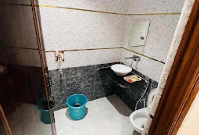 デラックスルーム, Awadh Hotel Ayodhya
