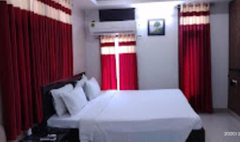 Люкс, Shelter Inn,chhatarpur