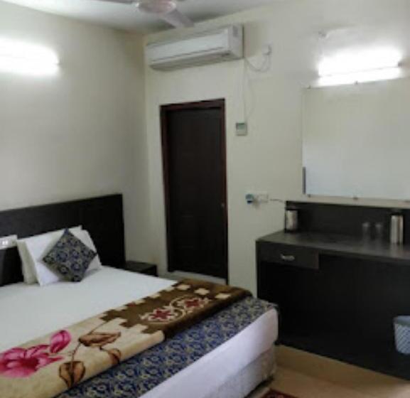 Номер Стандарт, The Residency,amarkantak