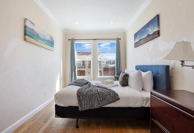 اتاق استاندارد با سرویس بهداشتی مشترک, Affordable Cozy Secured Private Rooms Shared Bath Home In John Mclaren Park