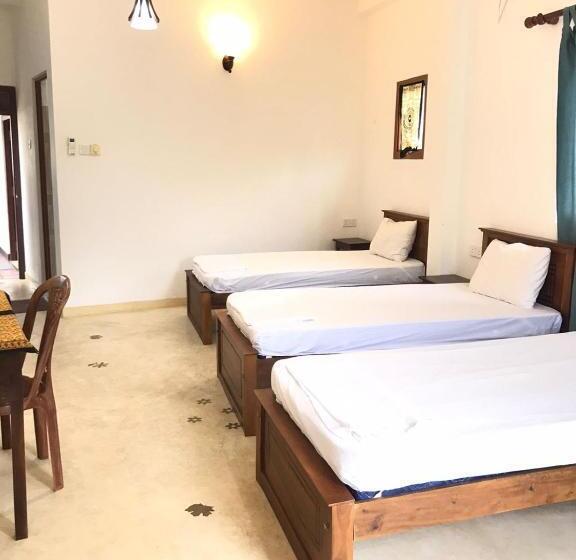 Семейный Номер, Imesh Guest House