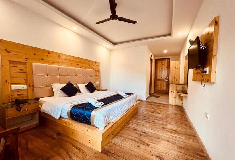 Стандартный Номер Кровать Кинг, The Manali Castle   Majestic Mountain Retreat